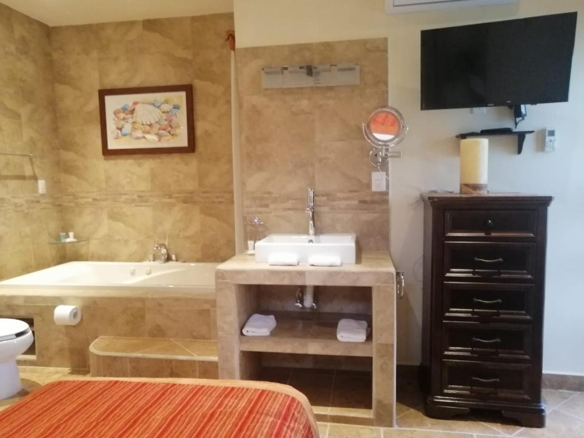 Alamos Inn Hotel Con Jacuzzi Y Piscina Cancun Ngoại thất bức ảnh