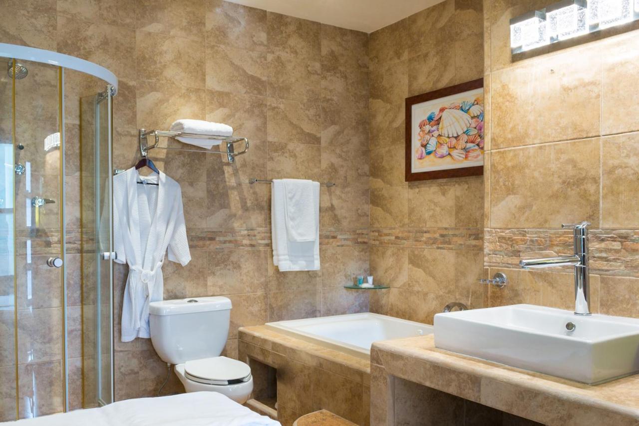 Alamos Inn Hotel Con Jacuzzi Y Piscina Cancun Ngoại thất bức ảnh